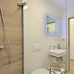 Apartment In With Wifi