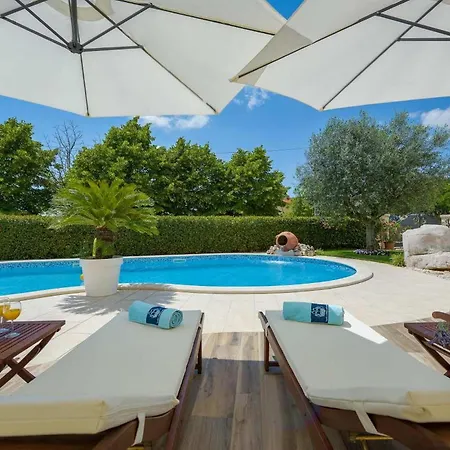 In With Wifi شقة